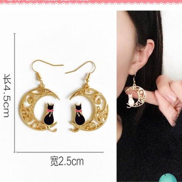Exquisite Moon Cat Earrings - Black - Picture 9 of 10